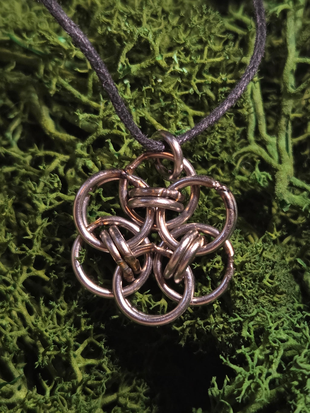Three petal Helm pendant small