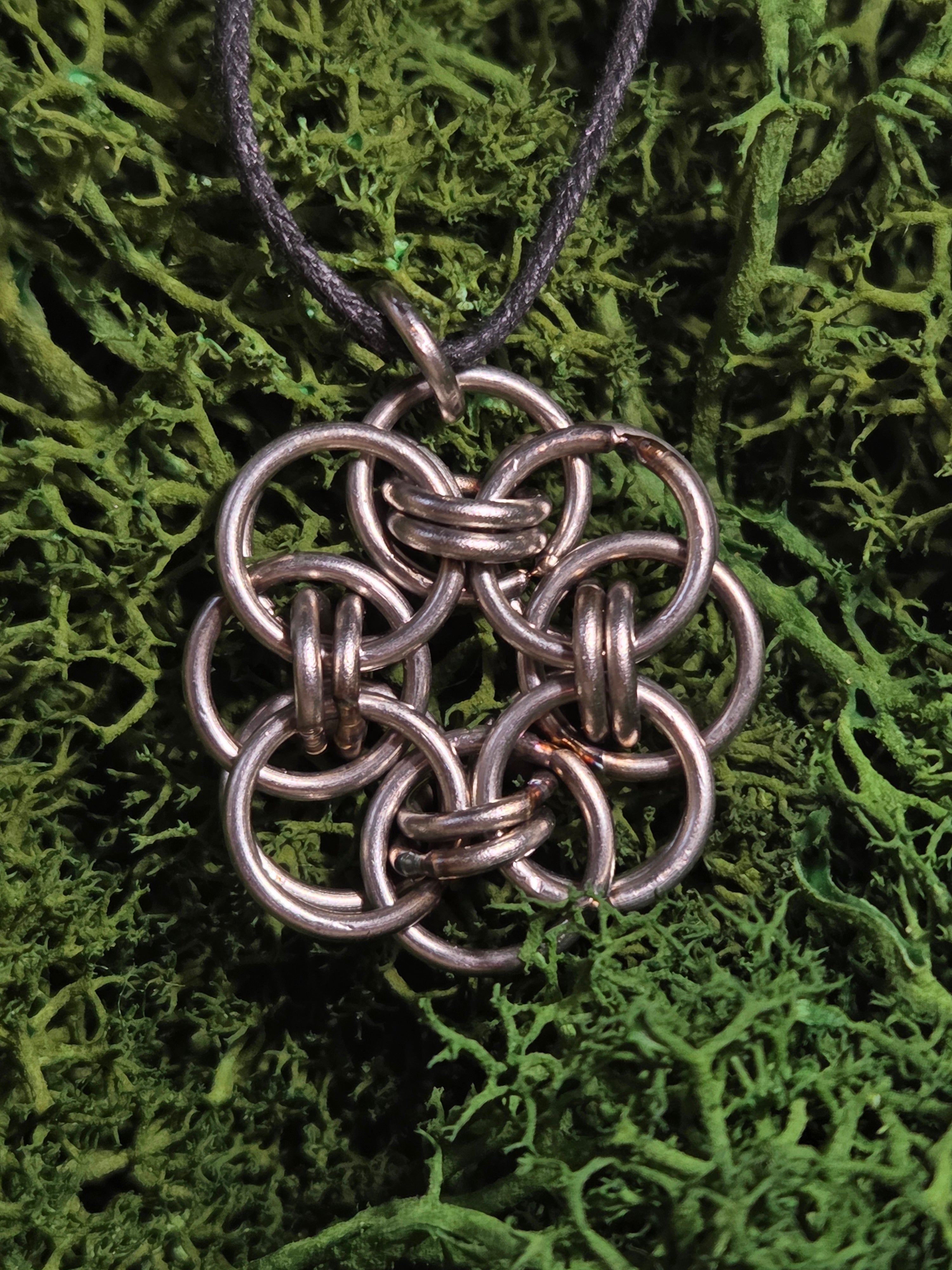 Helm Chain Pendant - Four Leaf Clover