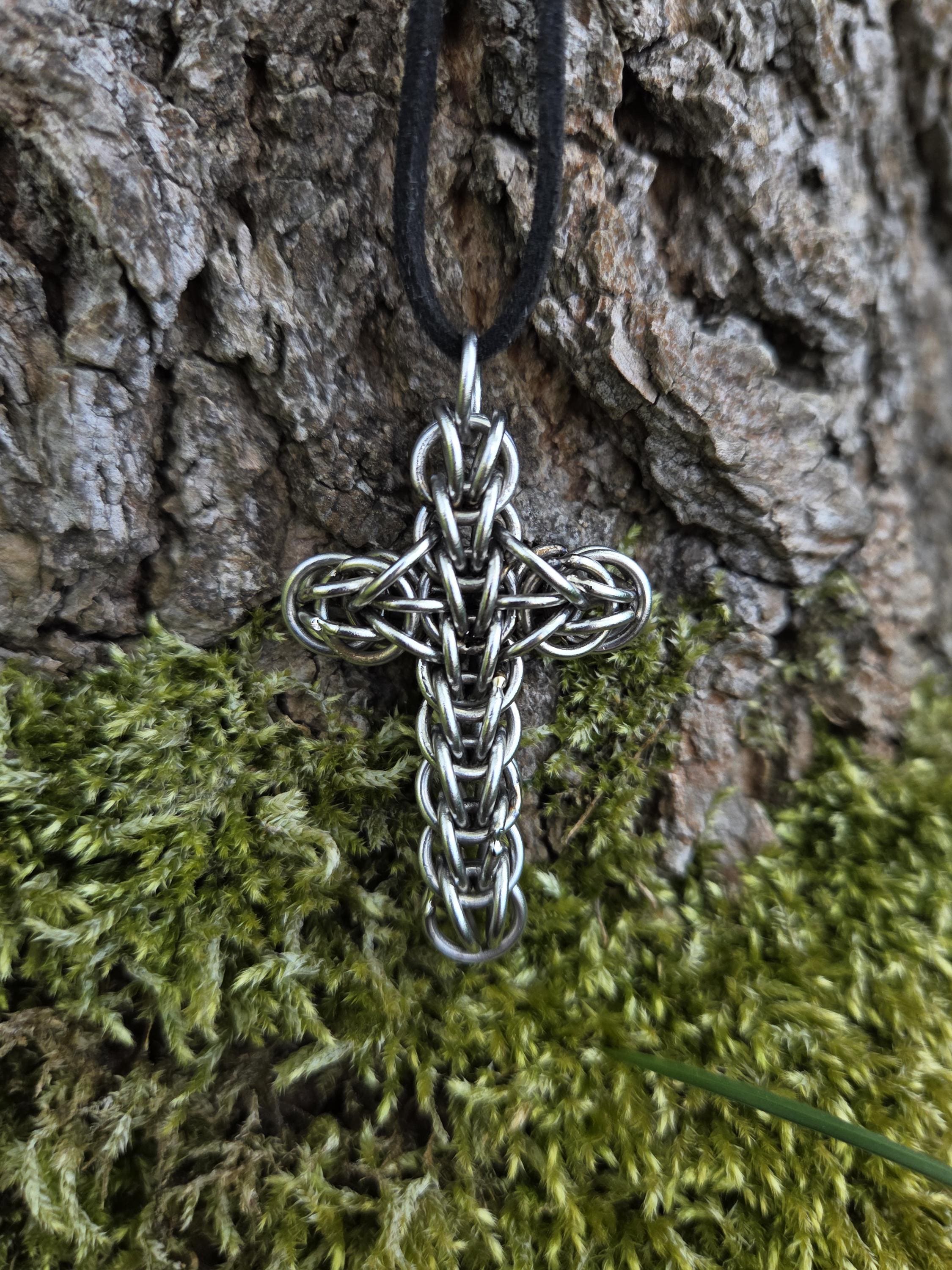 Full Persian cross pendant